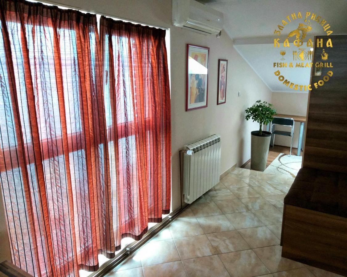 Zlatna Ribica Apartman Galambóc Kültér fotó