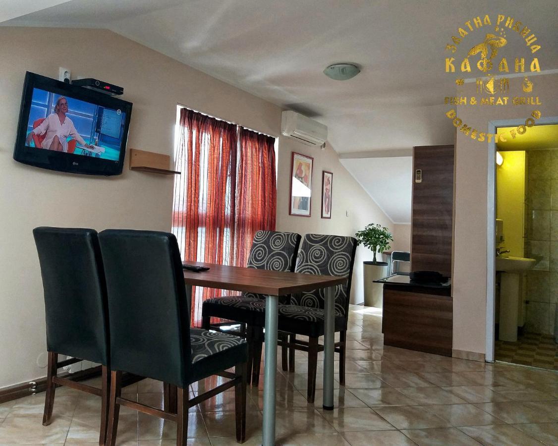 Zlatna Ribica Apartman Galambóc Kültér fotó