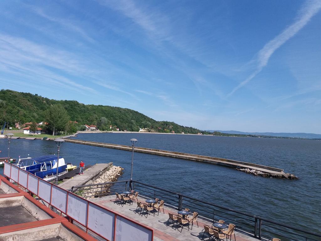 Zlatna Ribica Apartman Galambóc Kültér fotó